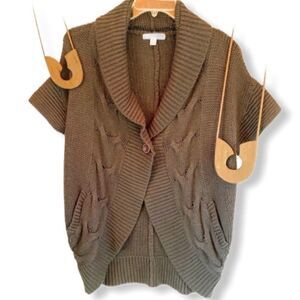 Moa Moa Acrylic Cardigan Sweater‎